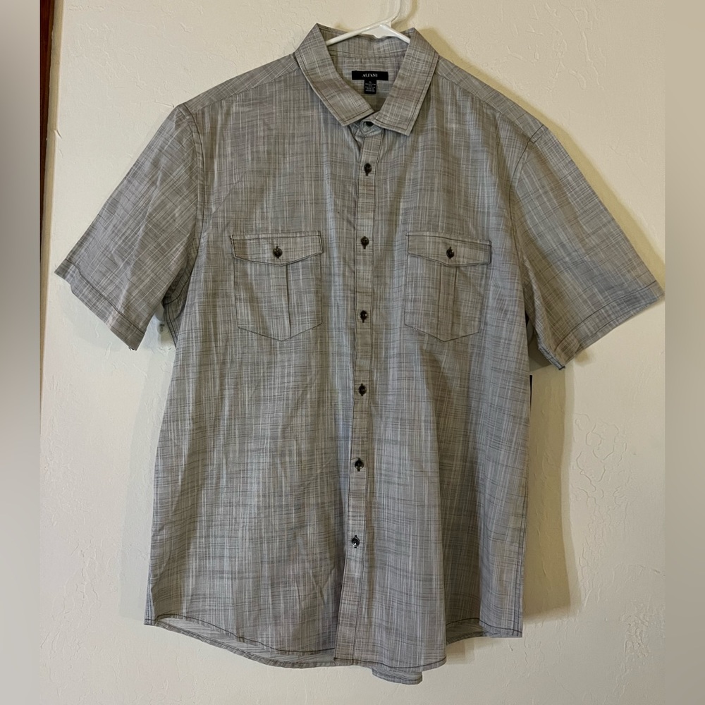 🩶✨🕊️ Men’s Alfani Light Grey Button Up🕊️✨🩶